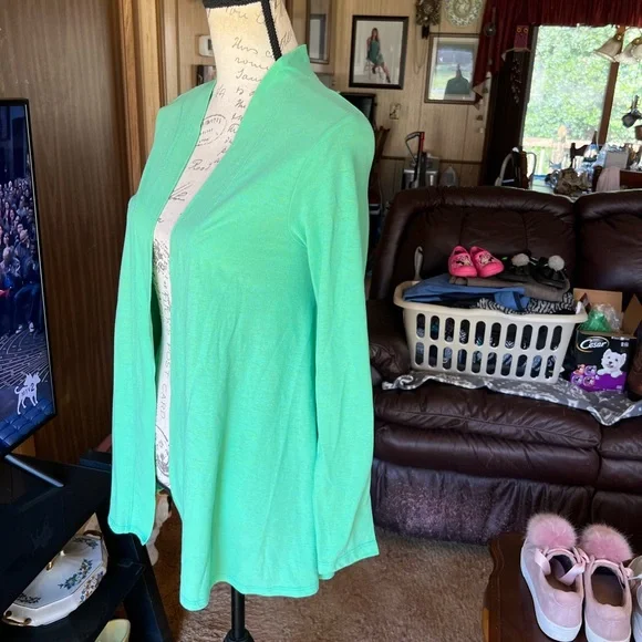 Woman’s Columbia green light cardigan - Picture 4 of 16